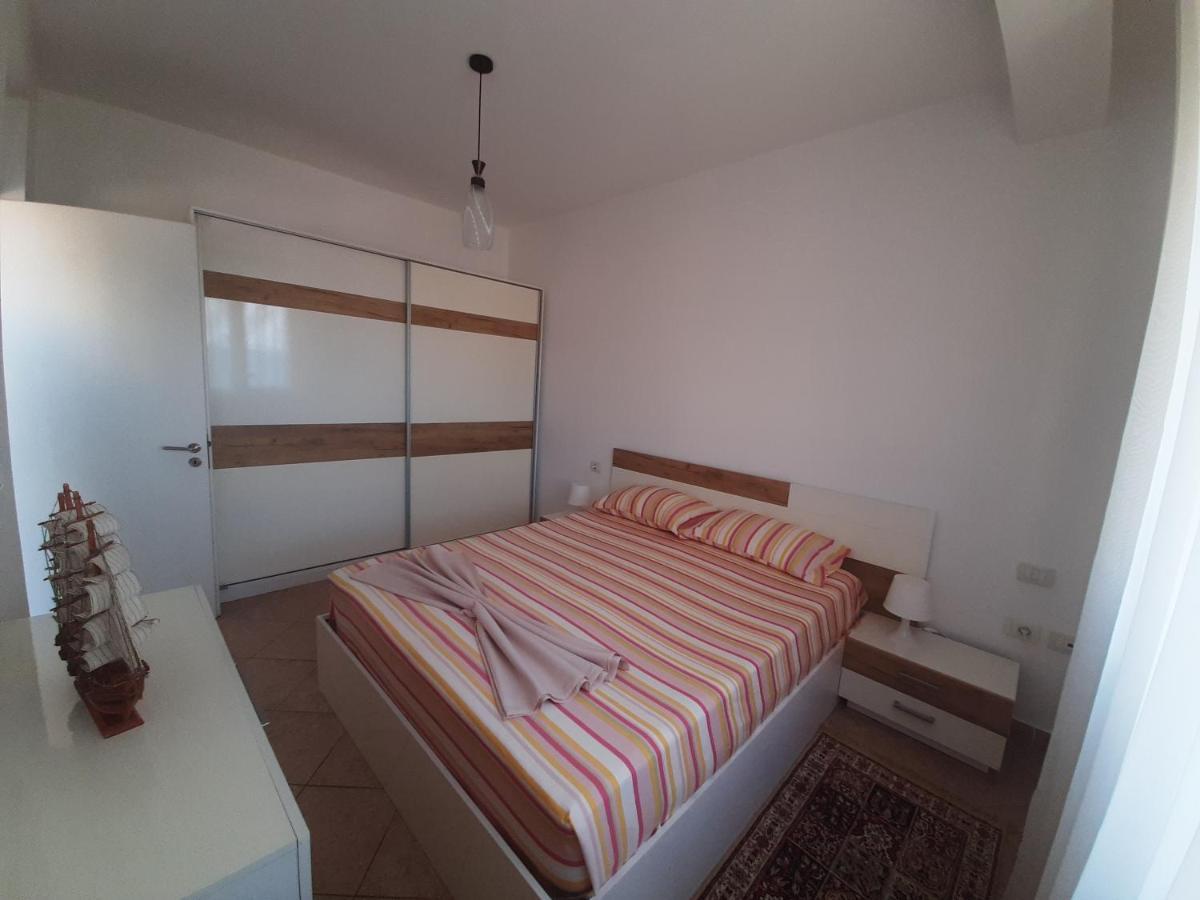 Kela Apartments Sarande Exterior photo