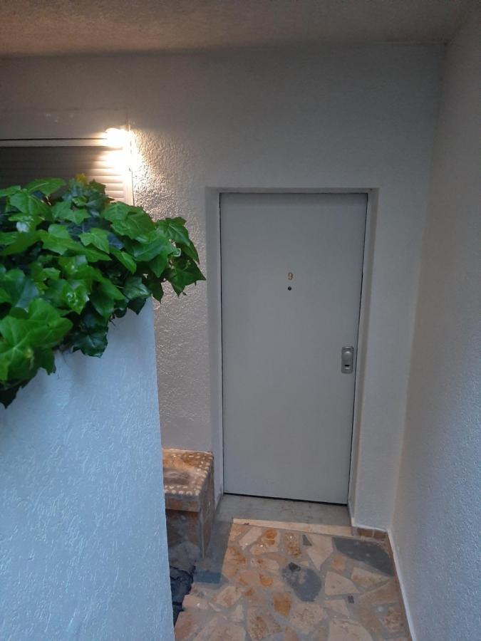 Kela Apartments Sarande Exterior photo