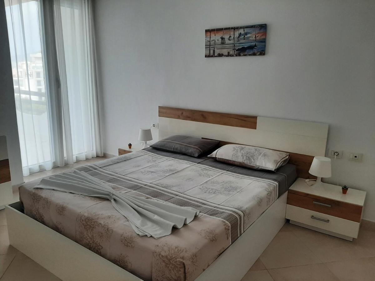 Kela Apartments Sarande Exterior photo