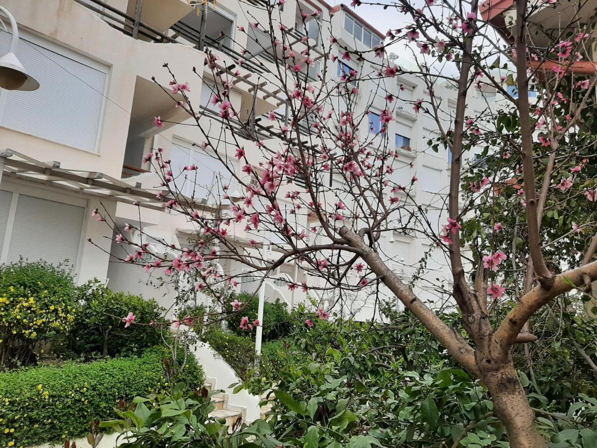 Kela Apartments Sarande Exterior photo