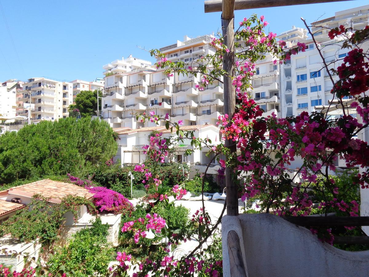 Kela Apartments Sarande Exterior photo