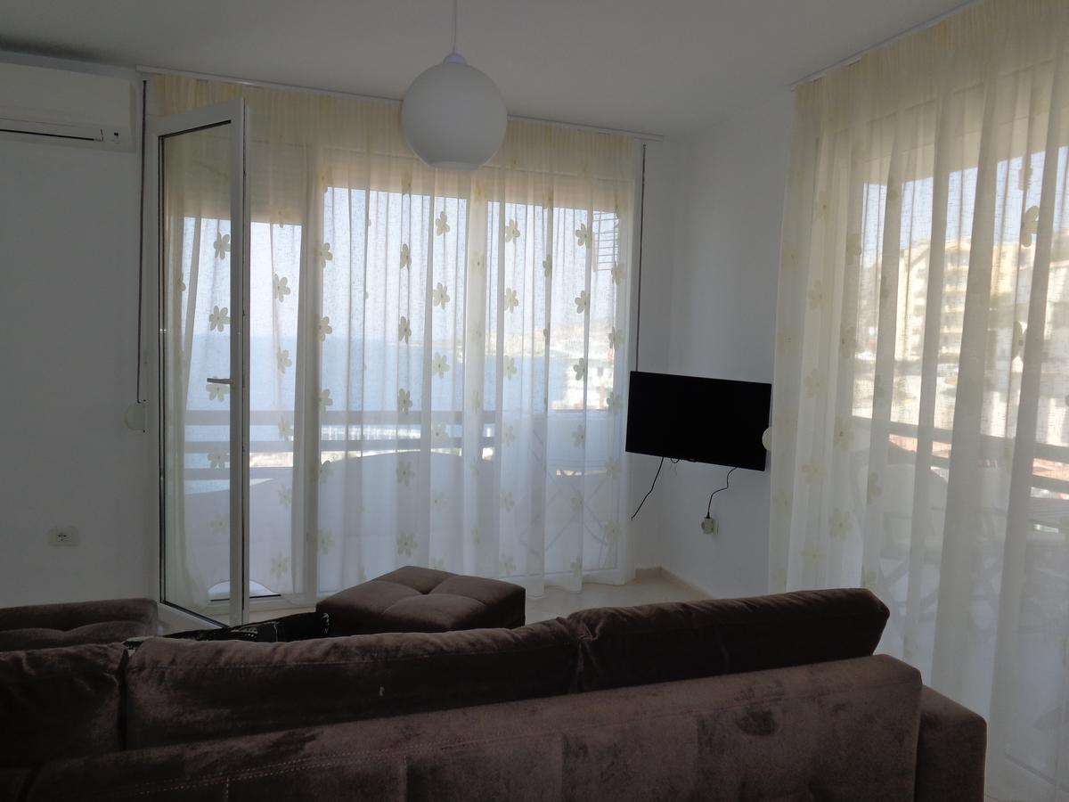 Kela Apartments Sarande Exterior photo
