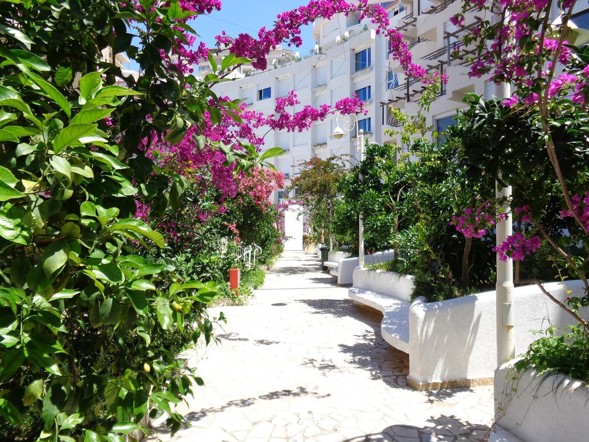 Kela Apartments Sarande Exterior photo